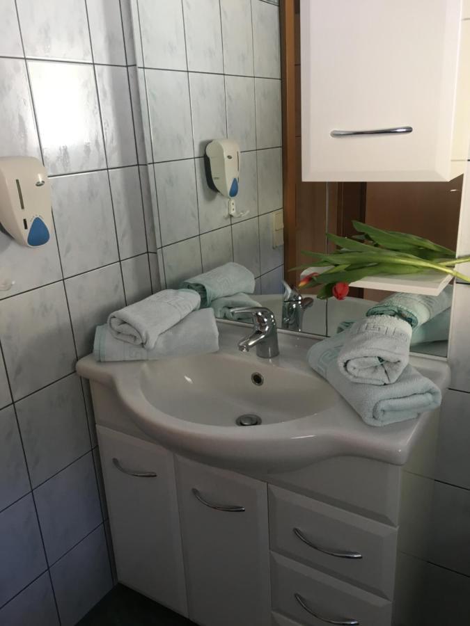 Appartements Caroline Ossiach Ngoại thất bức ảnh